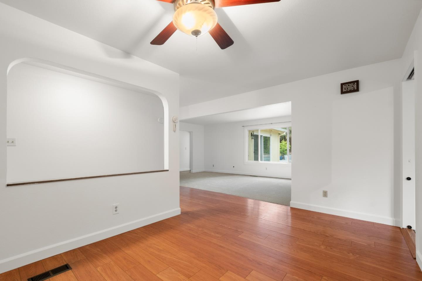 Detail Gallery Image 13 of 53 For 1091 Century Dr, Napa,  CA 94558 - 4 Beds | 2 Baths