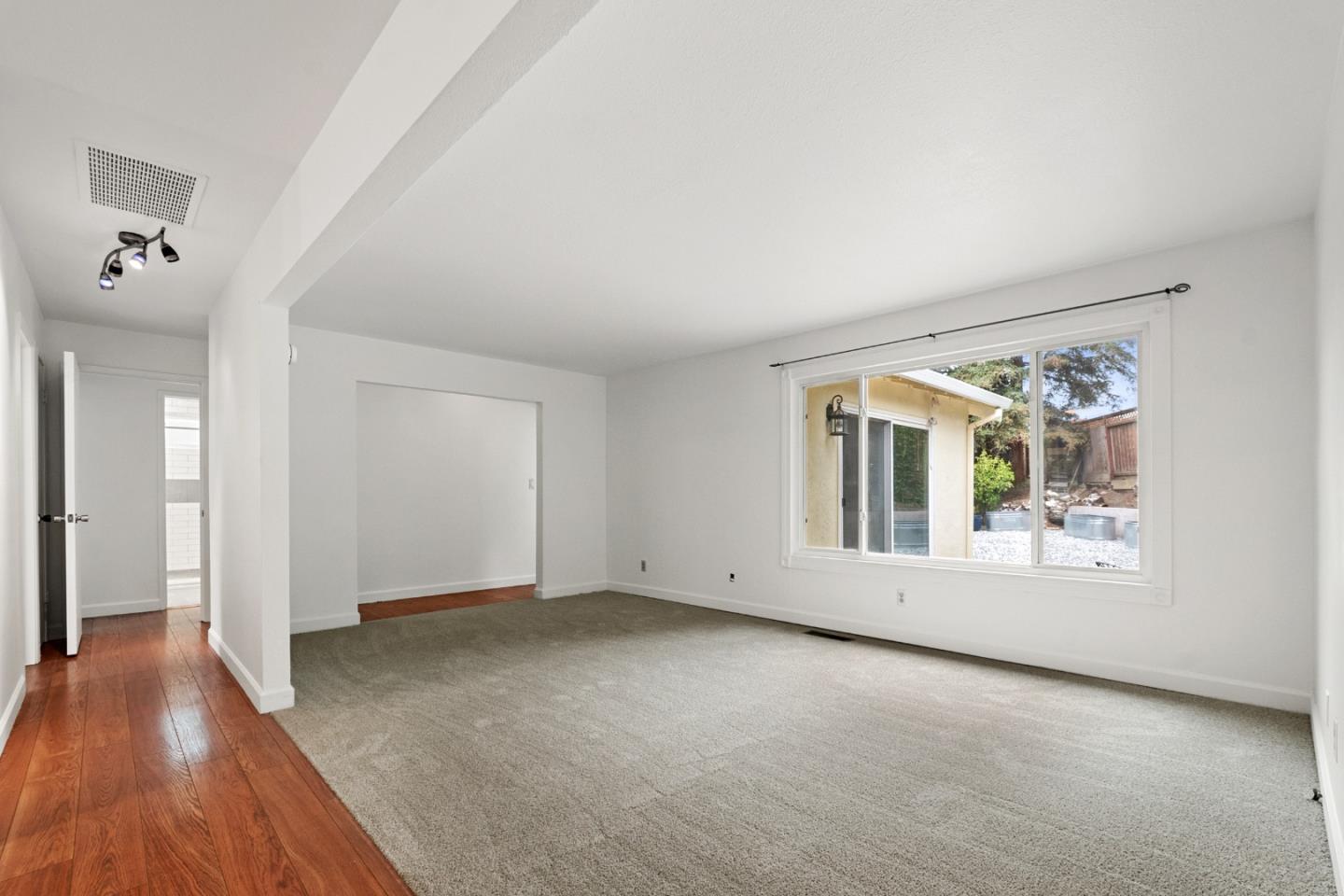 Detail Gallery Image 15 of 53 For 1091 Century Dr, Napa,  CA 94558 - 4 Beds | 2 Baths