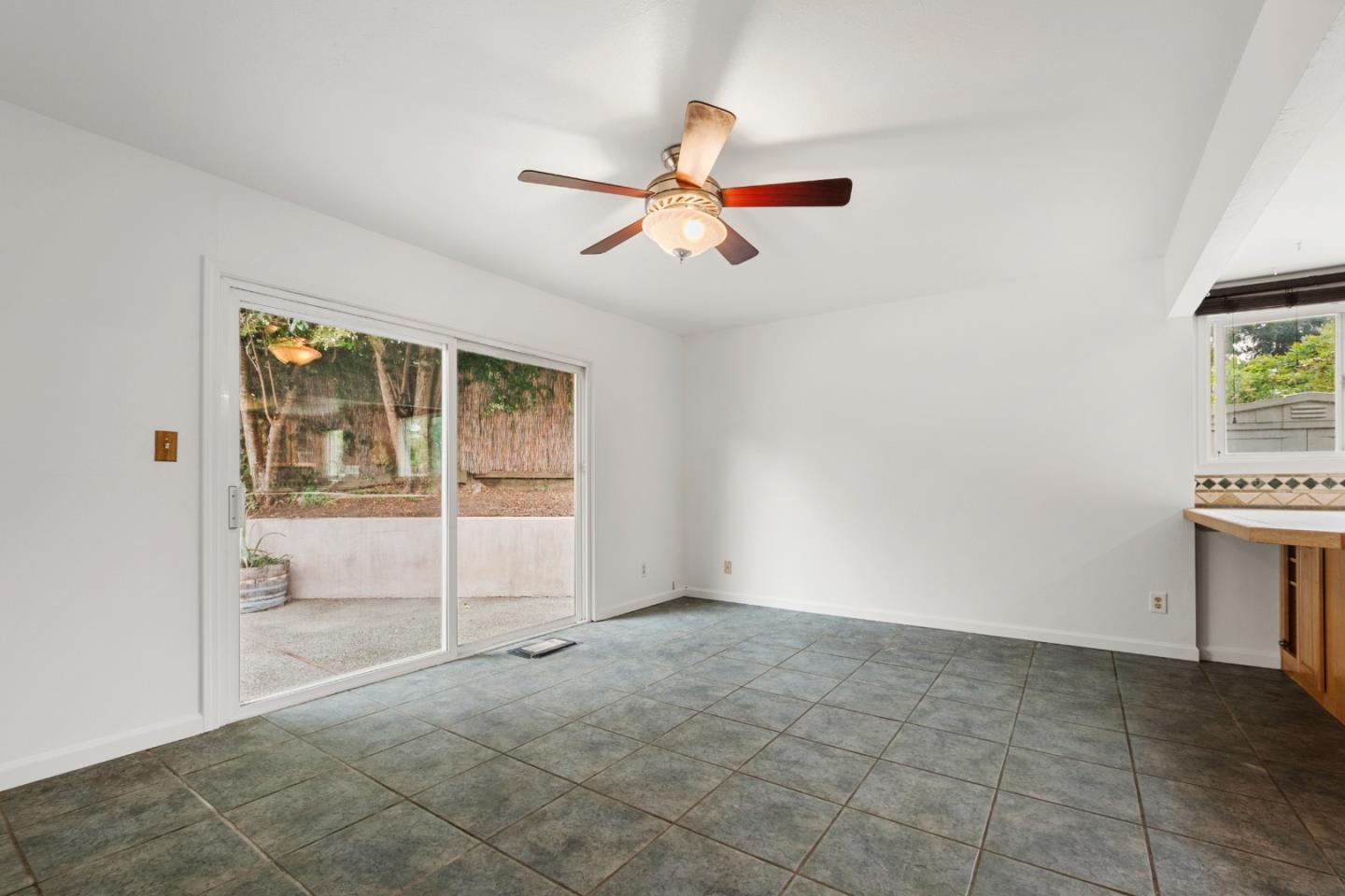 Detail Gallery Image 22 of 53 For 1091 Century Dr, Napa,  CA 94558 - 4 Beds | 2 Baths