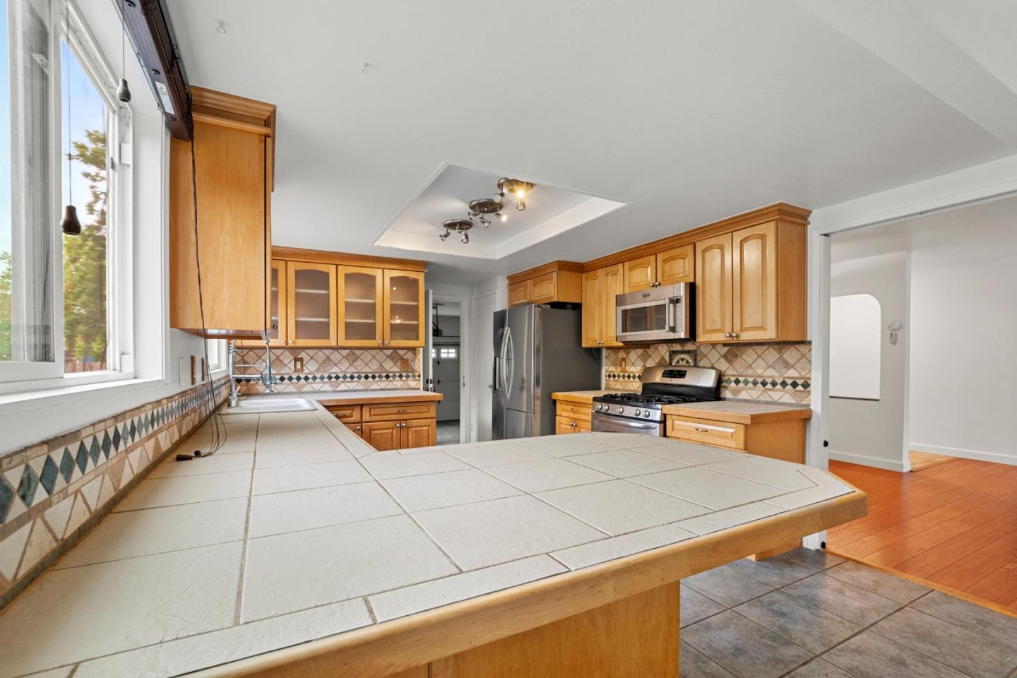 Detail Gallery Image 25 of 53 For 1091 Century Dr, Napa,  CA 94558 - 4 Beds | 2 Baths