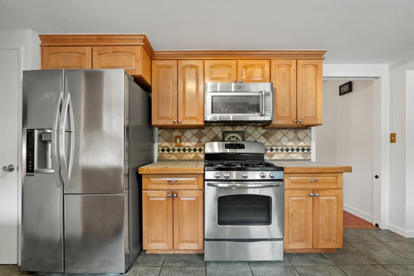 Detail Gallery Image 26 of 53 For 1091 Century Dr, Napa,  CA 94558 - 4 Beds | 2 Baths