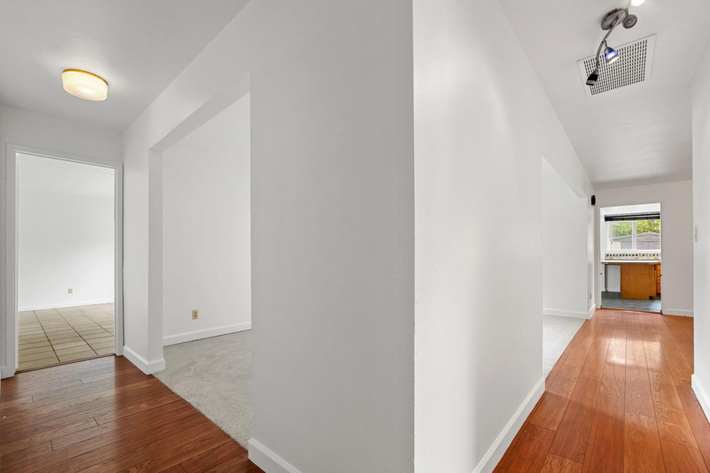 Detail Gallery Image 32 of 53 For 1091 Century Dr, Napa,  CA 94558 - 4 Beds | 2 Baths