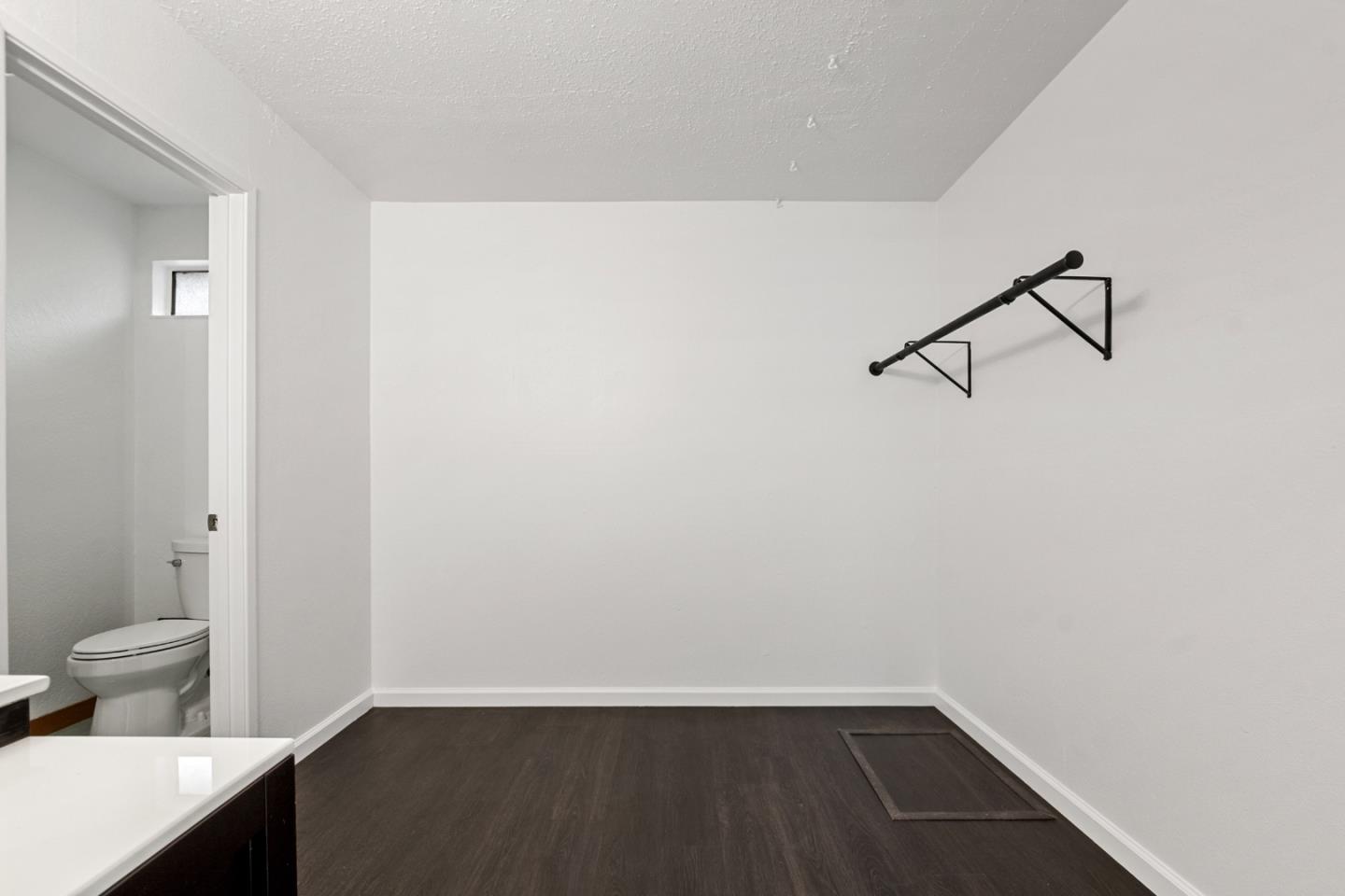 Detail Gallery Image 43 of 53 For 1091 Century Dr, Napa,  CA 94558 - 4 Beds | 2 Baths