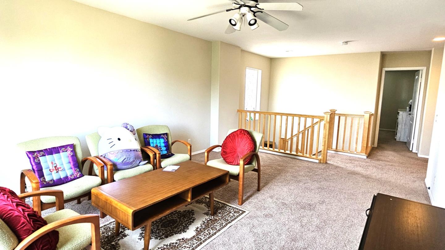 Detail Gallery Image 21 of 38 For 13416 Silver Stirrup Dr, Corona,  CA 92883 - 5 Beds | 2/1 Baths