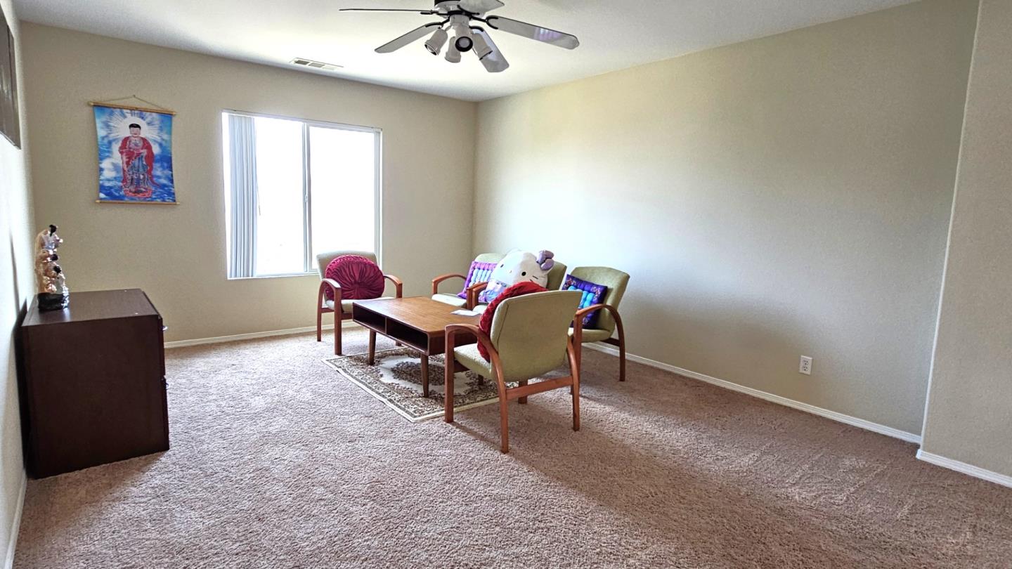 Detail Gallery Image 24 of 38 For 13416 Silver Stirrup Dr, Corona,  CA 92883 - 5 Beds | 2/1 Baths