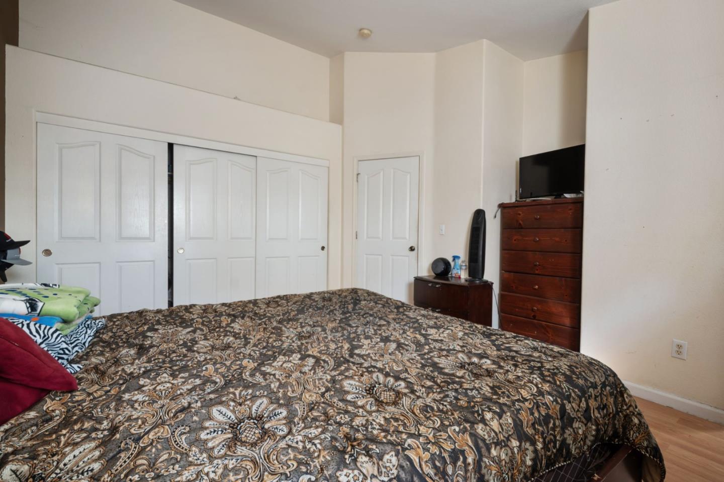 Detail Gallery Image 19 of 21 For 1261 South St, Hollister,  CA 95023 - 3 Beds | 2 Baths