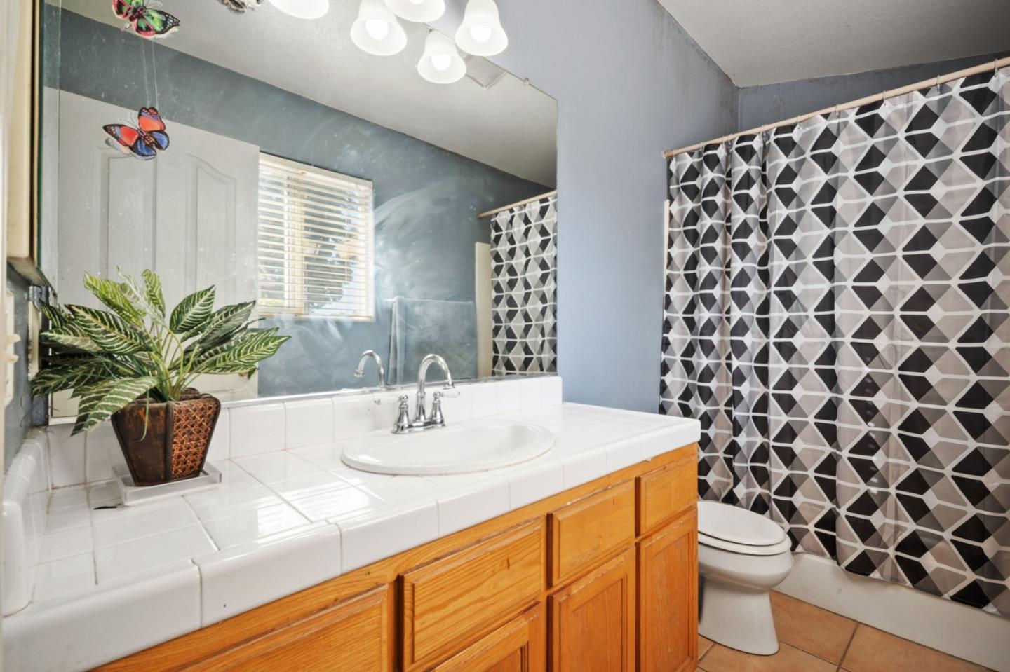 Detail Gallery Image 20 of 21 For 1261 South St, Hollister,  CA 95023 - 3 Beds | 2 Baths