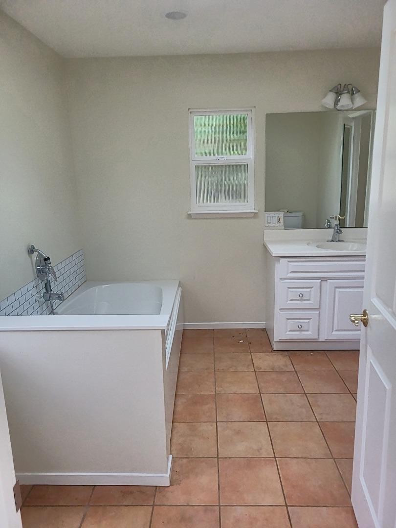 Detail Gallery Image 19 of 47 For 3360 Merrill Rd, Aptos,  CA 95003 - 3 Beds | 1/1 Baths