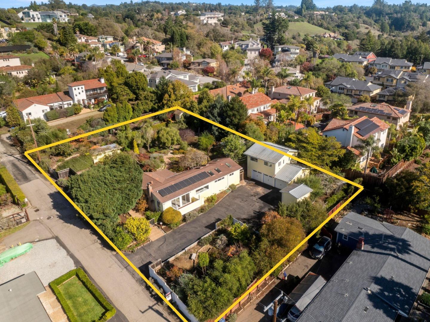 Detail Gallery Image 44 of 47 For 3360 Merrill Rd, Aptos,  CA 95003 - 3 Beds | 1/1 Baths