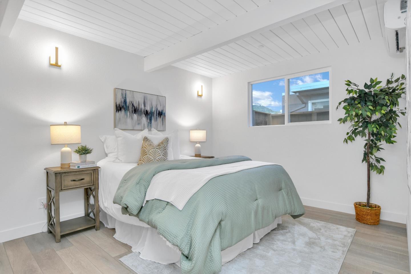 Detail Gallery Image 11 of 31 For 642 Appleberry Dr, San Rafael,  CA 94903 - 4 Beds | 2 Baths