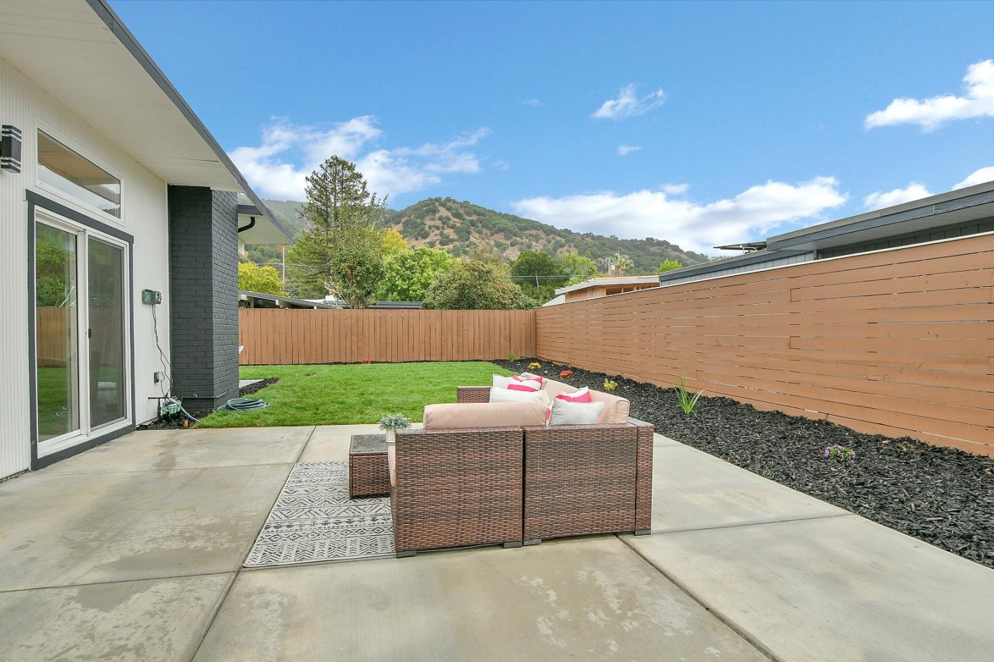 Detail Gallery Image 24 of 31 For 642 Appleberry Dr, San Rafael,  CA 94903 - 4 Beds | 2 Baths