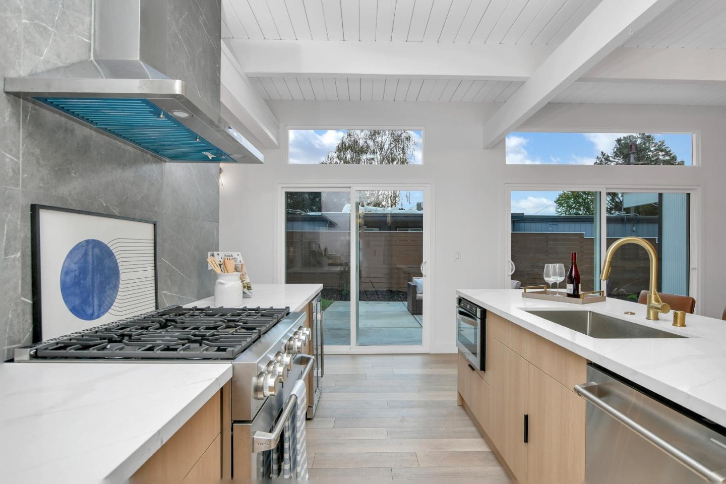 Detail Gallery Image 6 of 31 For 642 Appleberry Dr, San Rafael,  CA 94903 - 4 Beds | 2 Baths