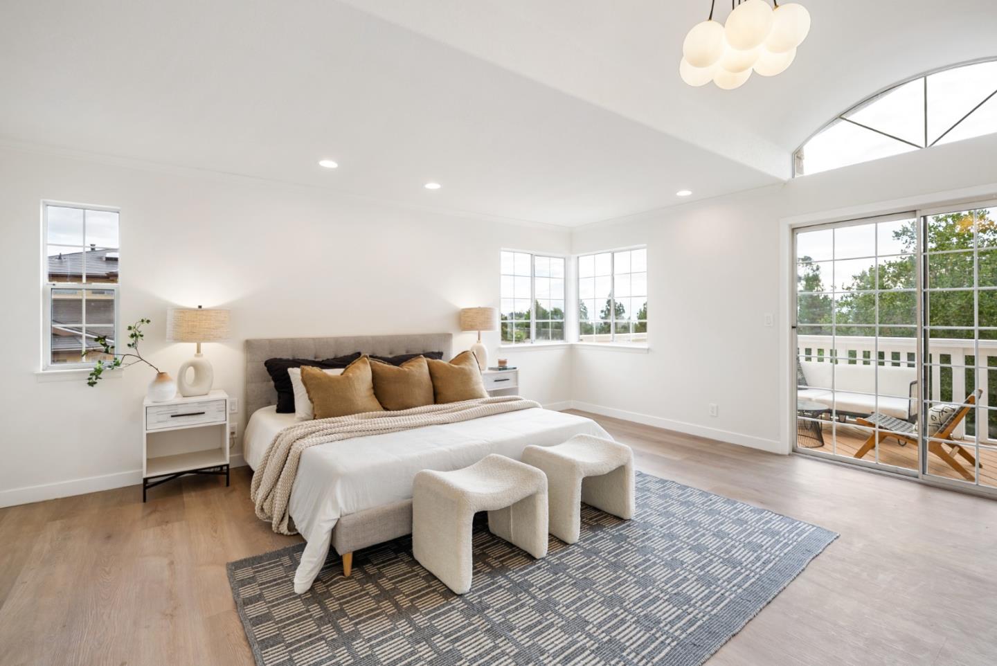 Detail Gallery Image 13 of 44 For 3375 East Ave, Hayward,  CA 94541 - 4 Beds | 3 Baths