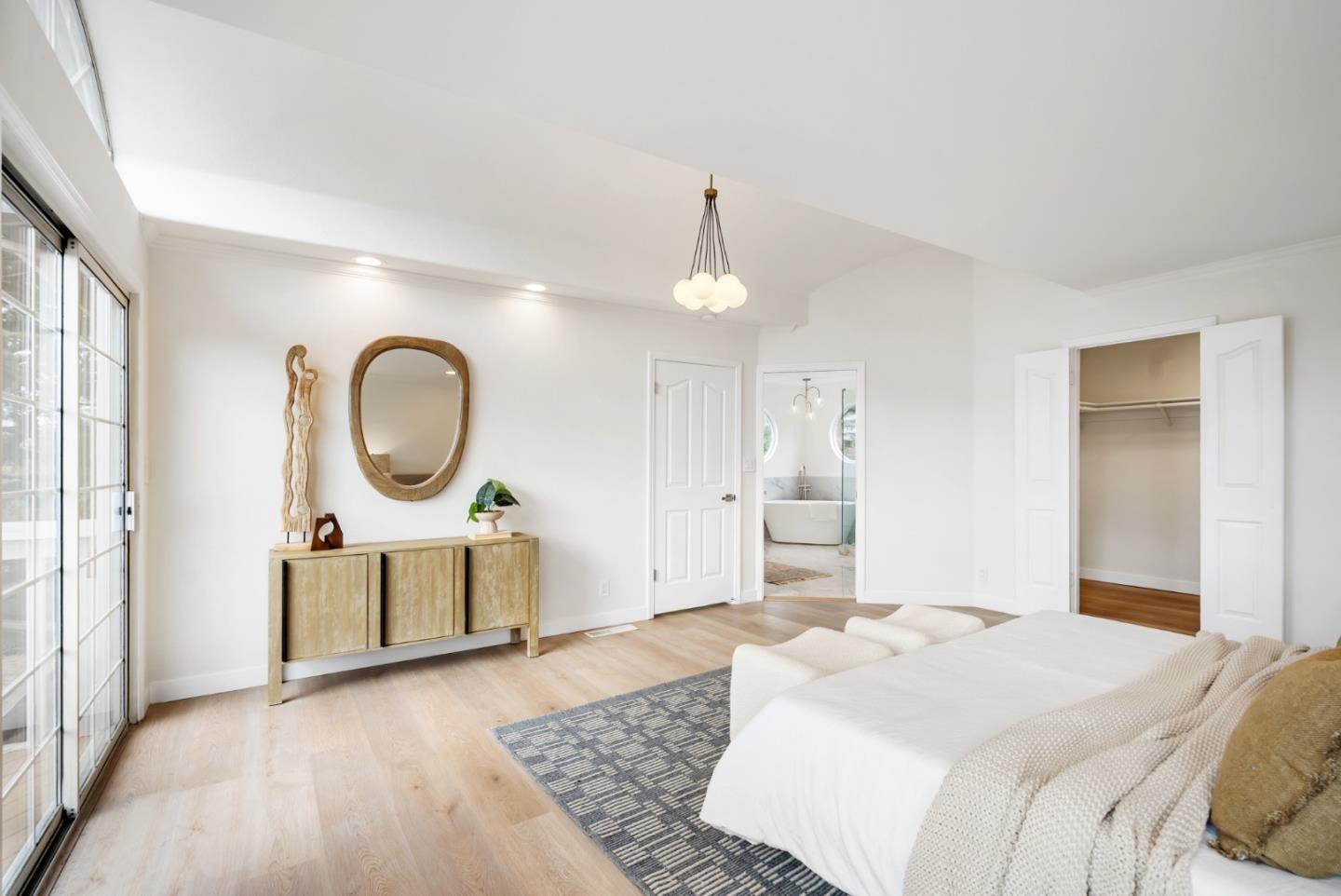 Detail Gallery Image 16 of 44 For 3375 East Ave, Hayward,  CA 94541 - 4 Beds | 3 Baths