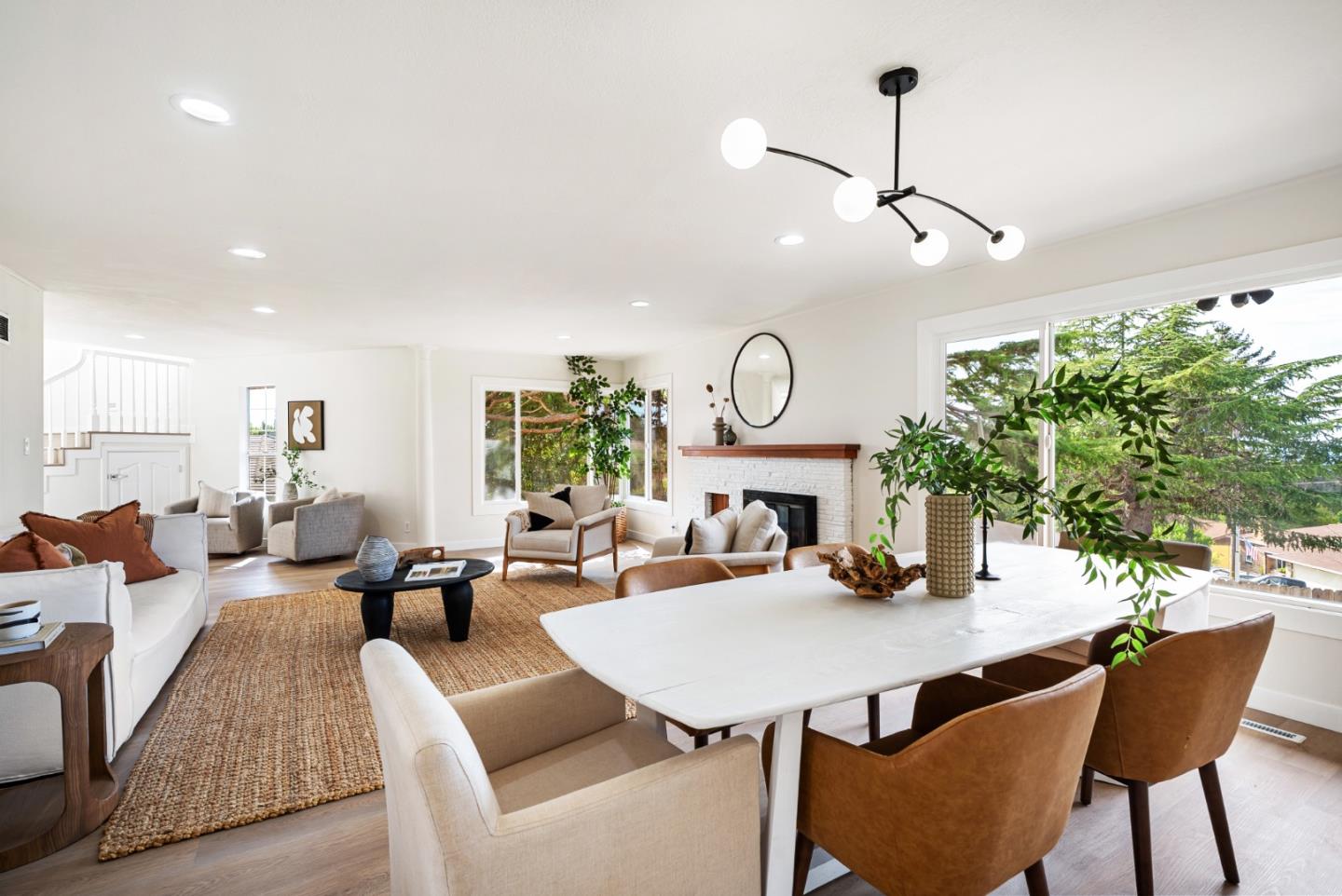 Detail Gallery Image 2 of 44 For 3375 East Ave, Hayward,  CA 94541 - 4 Beds | 3 Baths