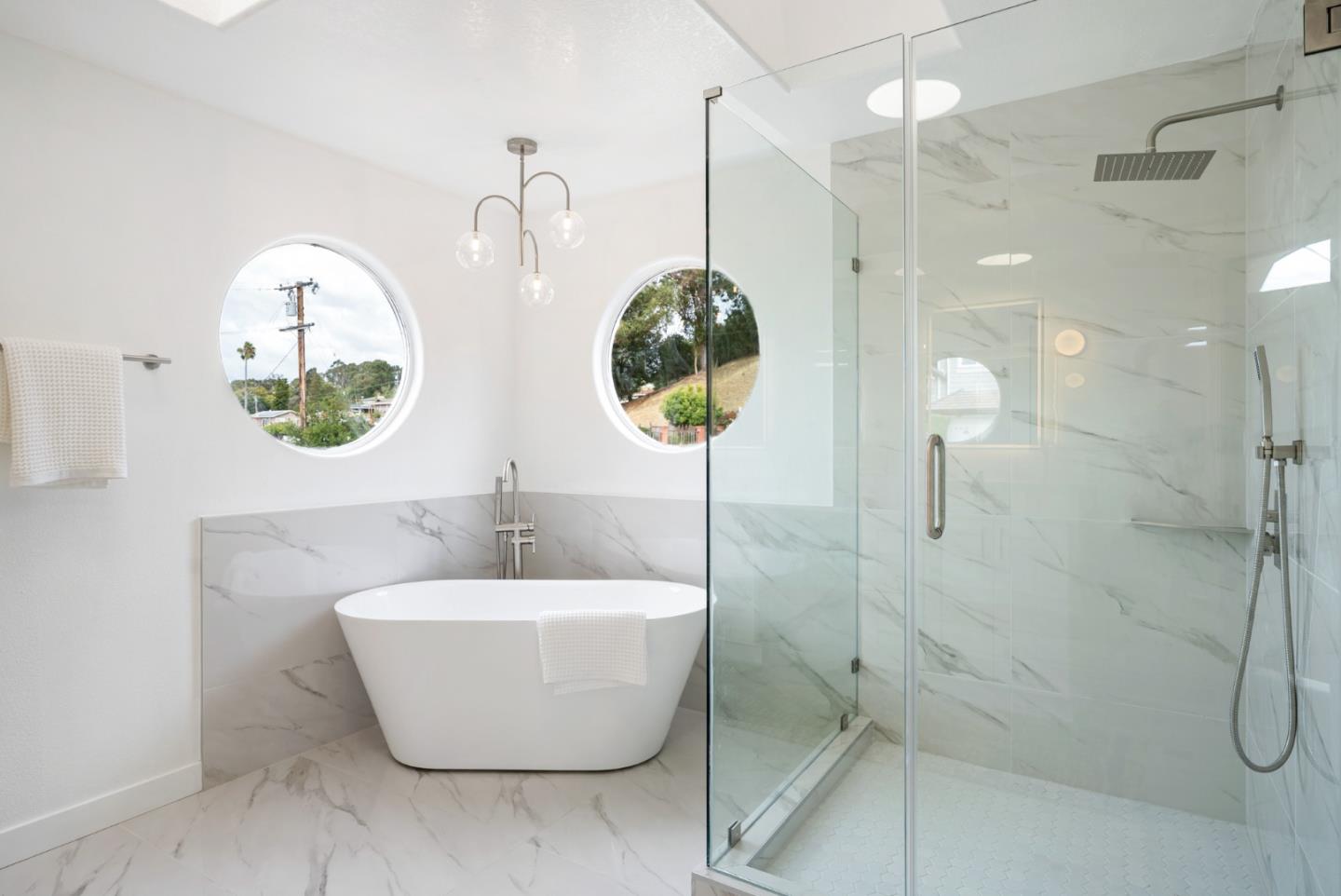 Detail Gallery Image 20 of 44 For 3375 East Ave, Hayward,  CA 94541 - 4 Beds | 3 Baths