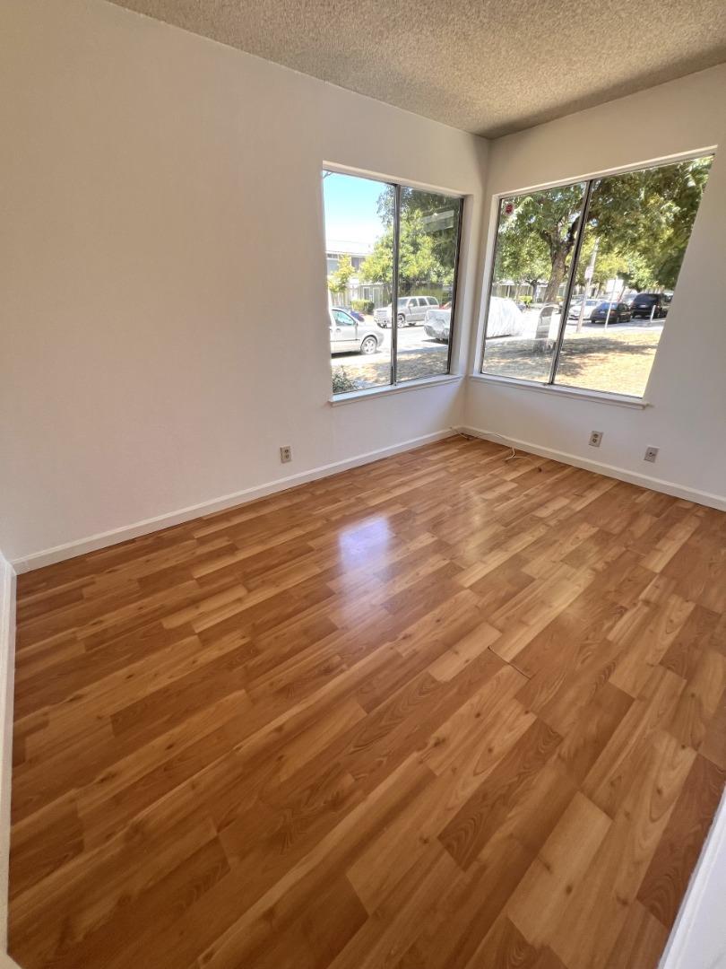 Detail Gallery Image 14 of 25 For 1362 Mcquesten a,  San Jose,  CA 95122 - 2 Beds | 1 Baths