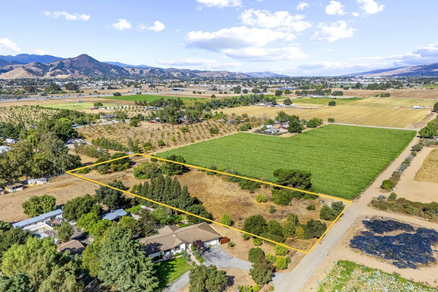 Detail Gallery Image 13 of 30 For 15465 Leann Ct, Morgan Hill,  CA 95037 - – Beds | – Baths