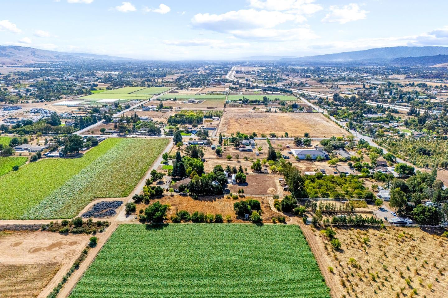 Detail Gallery Image 17 of 30 For 15465 Leann Ct, Morgan Hill,  CA 95037 - – Beds | – Baths