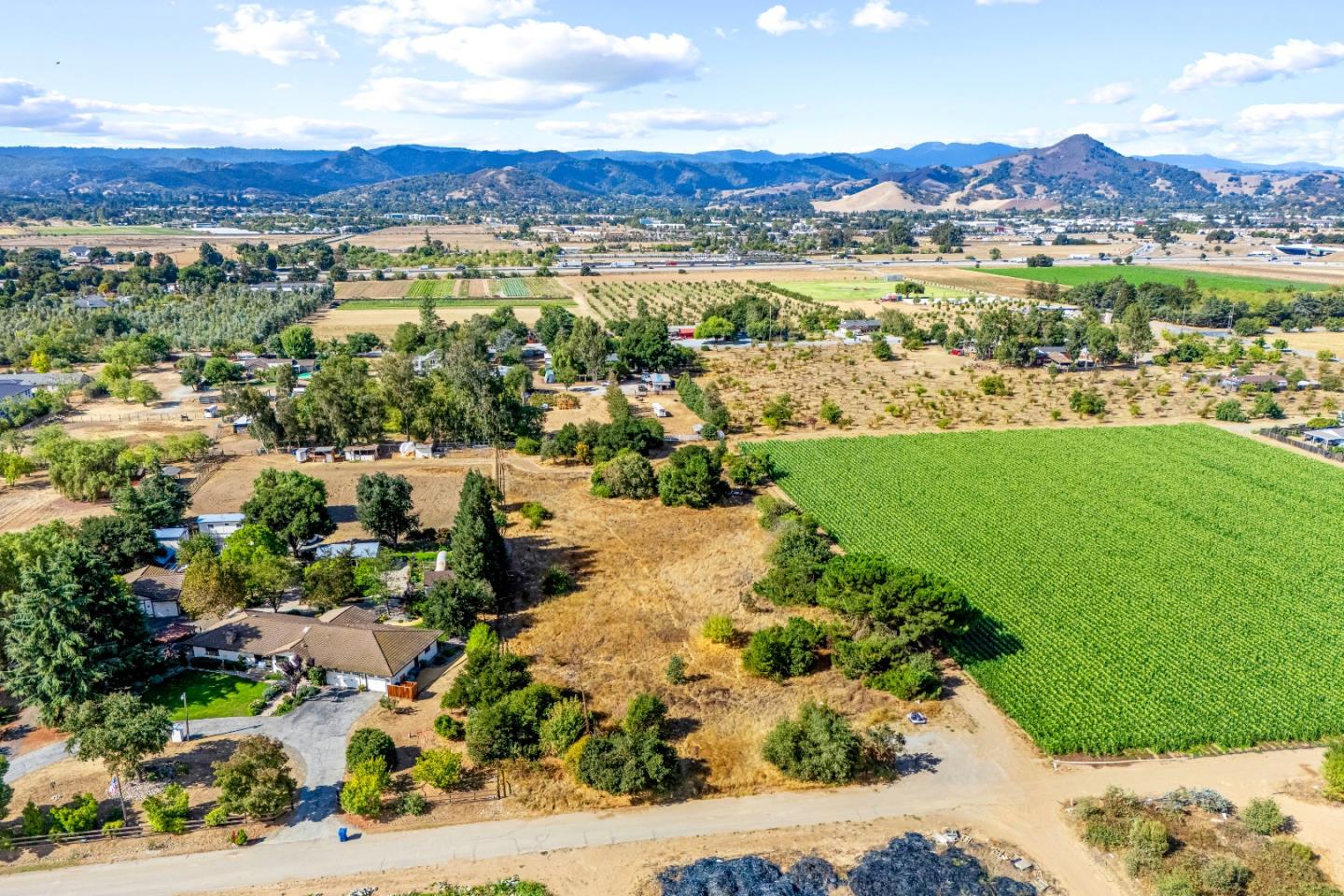 Detail Gallery Image 3 of 30 For 15465 Leann Ct, Morgan Hill,  CA 95037 - – Beds | – Baths