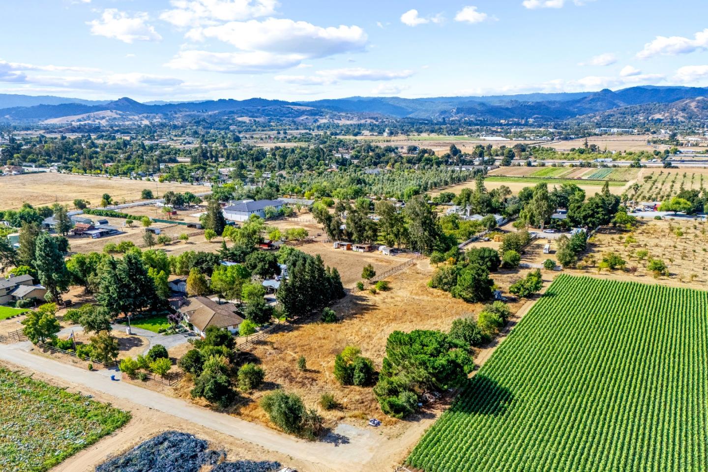 Detail Gallery Image 6 of 30 For 15465 Leann Ct, Morgan Hill,  CA 95037 - – Beds | – Baths