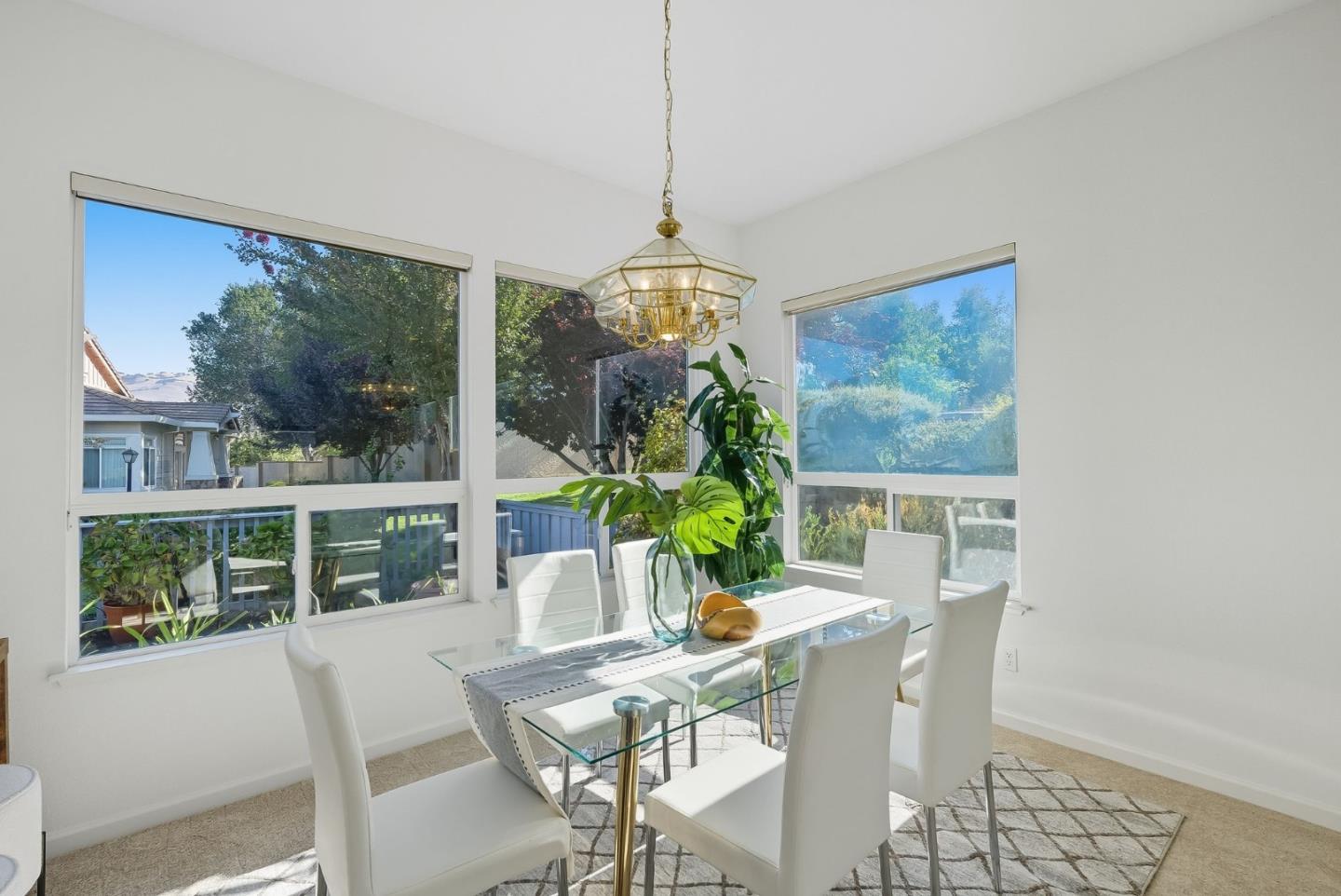 Detail Gallery Image 11 of 56 For 2044 Folle Blanche Dr, San Jose,  CA 95135 - 3 Beds | 2 Baths