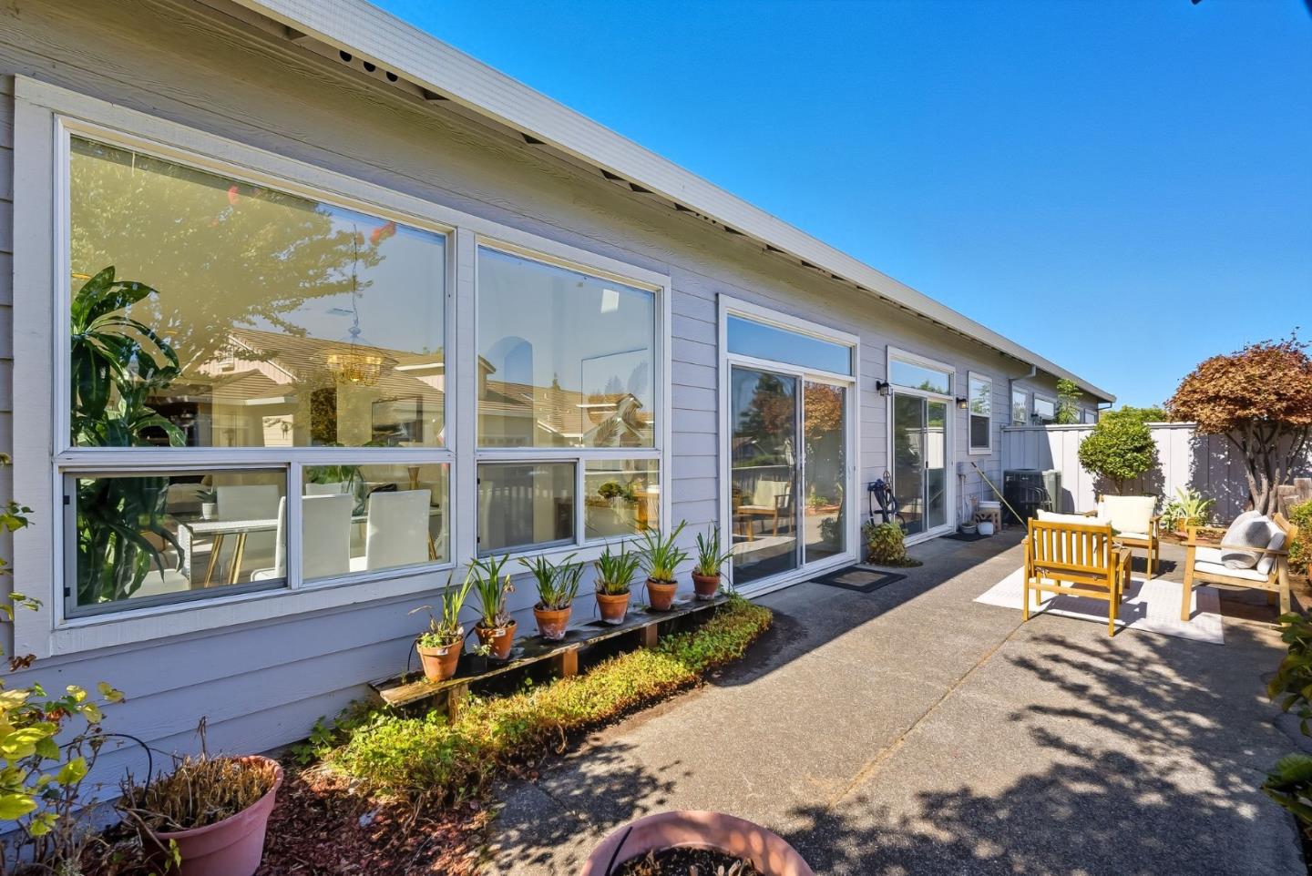 Detail Gallery Image 33 of 56 For 2044 Folle Blanche Dr, San Jose,  CA 95135 - 3 Beds | 2 Baths