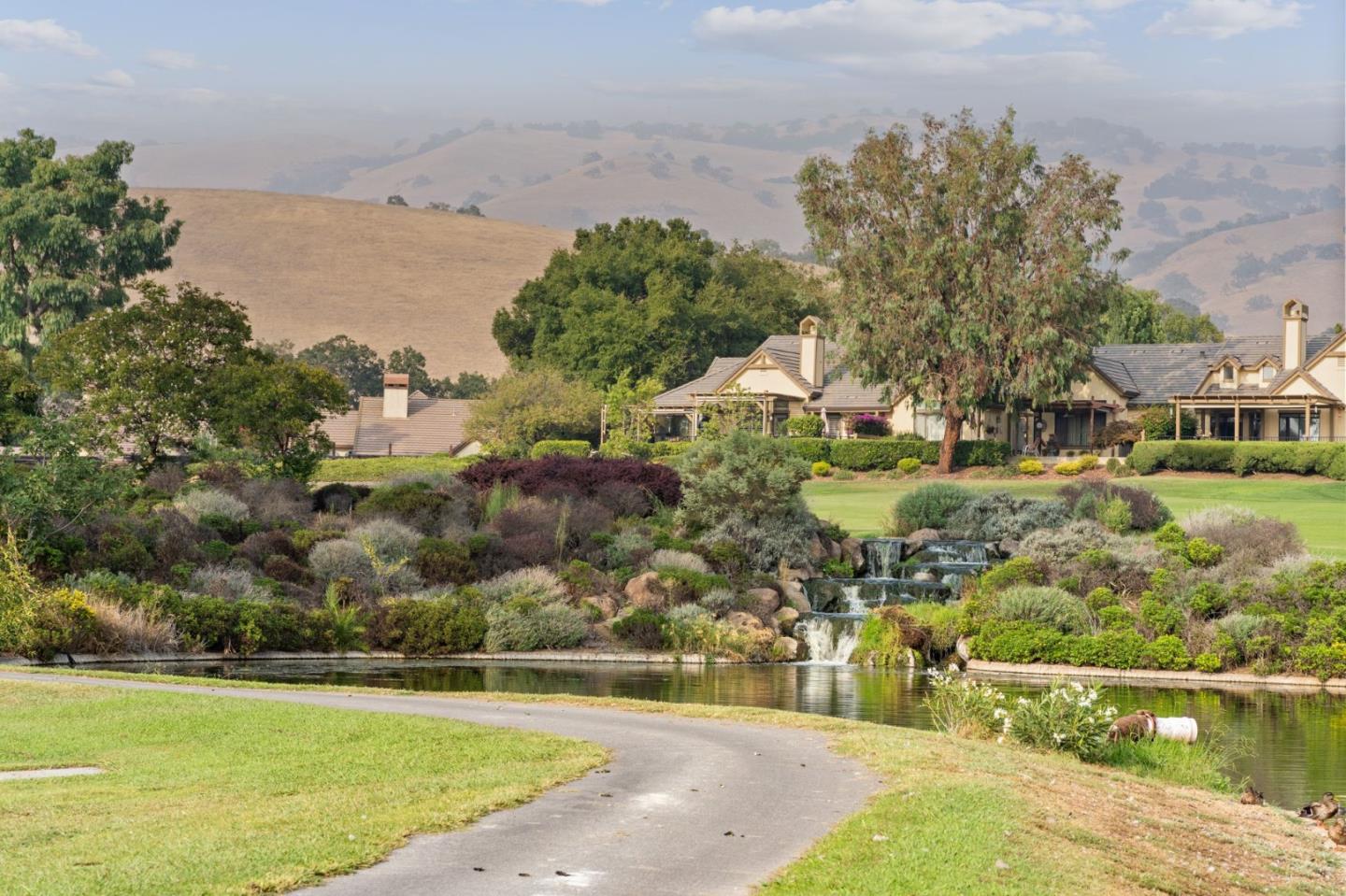 Detail Gallery Image 47 of 56 For 2044 Folle Blanche Dr, San Jose,  CA 95135 - 3 Beds | 2 Baths