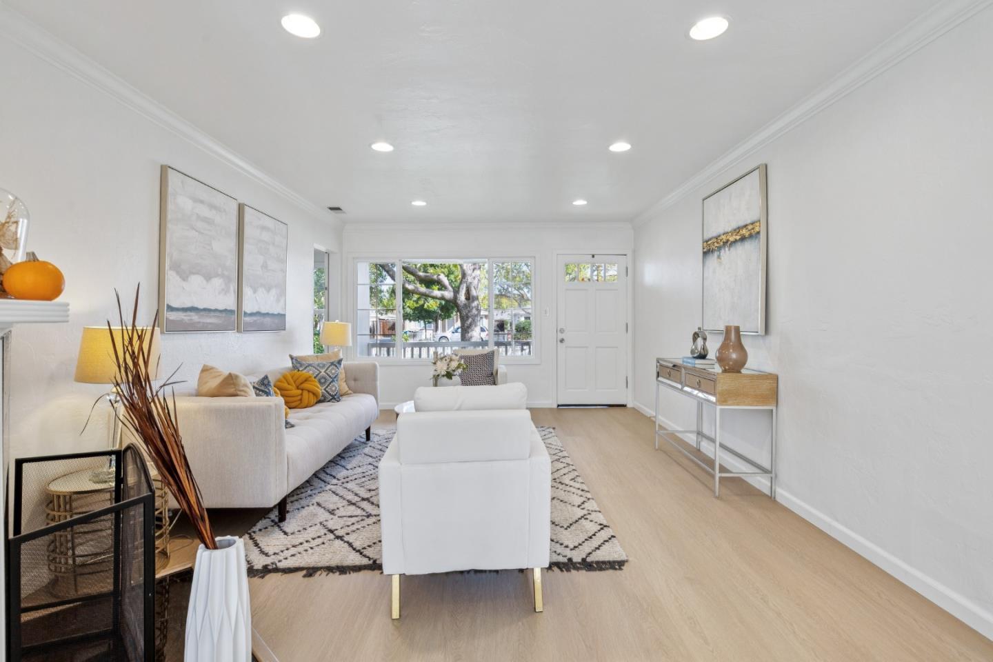 Detail Gallery Image 11 of 51 For 190 Rutherford Ave, Redwood City,  CA 94061 - 3 Beds | 2 Baths