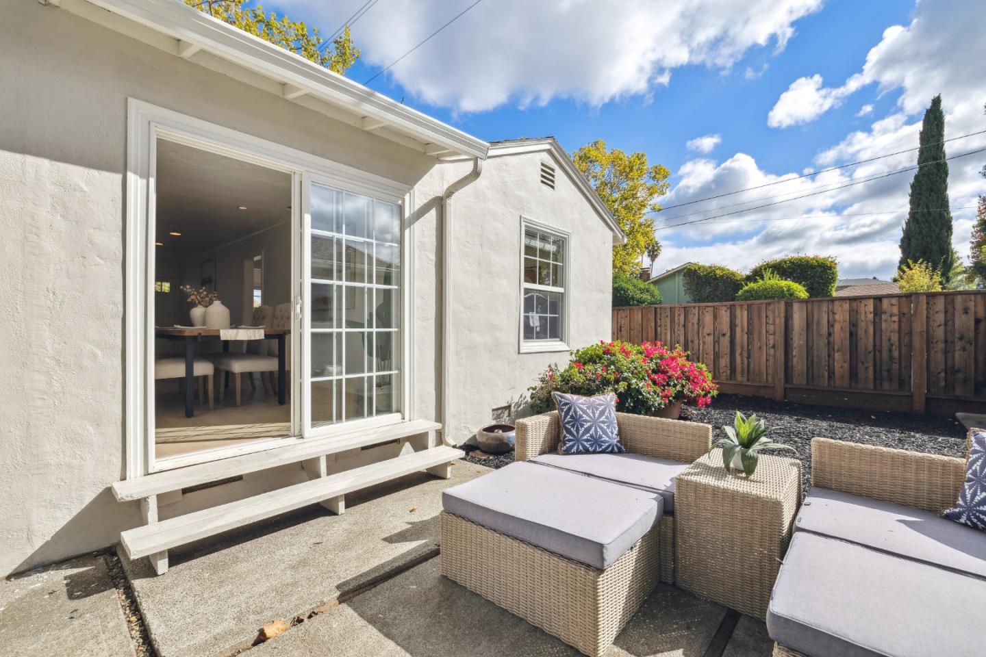 Detail Gallery Image 40 of 51 For 190 Rutherford Ave, Redwood City,  CA 94061 - 3 Beds | 2 Baths