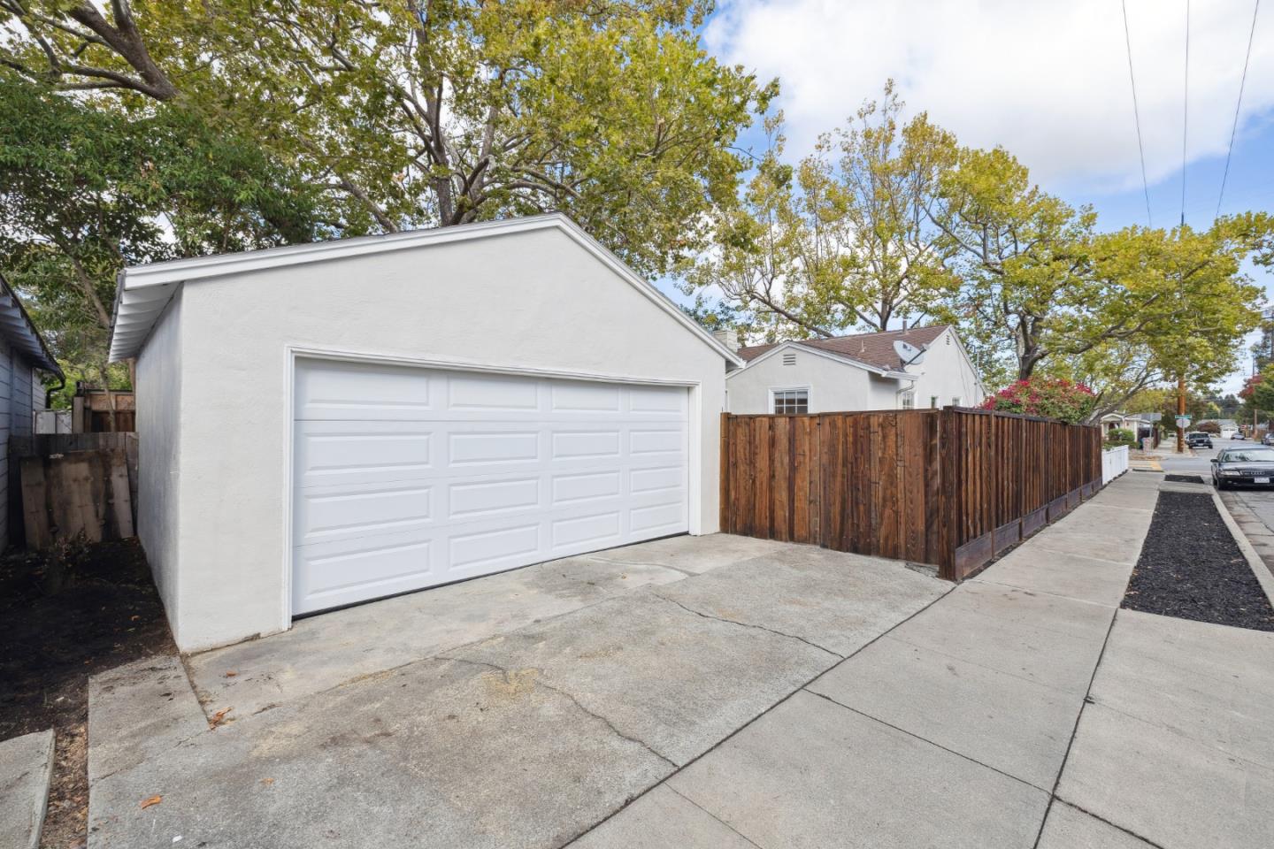 Detail Gallery Image 48 of 51 For 190 Rutherford Ave, Redwood City,  CA 94061 - 3 Beds | 2 Baths