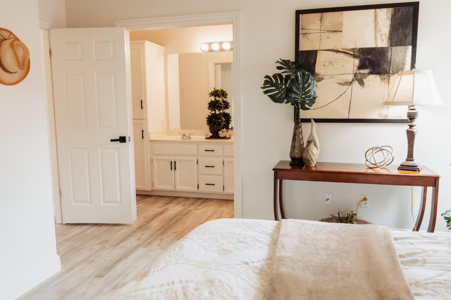 Detail Gallery Image 16 of 52 For 15147 Celebrar St, Sloughhouse,  CA 95683 - 3 Beds | 2 Baths