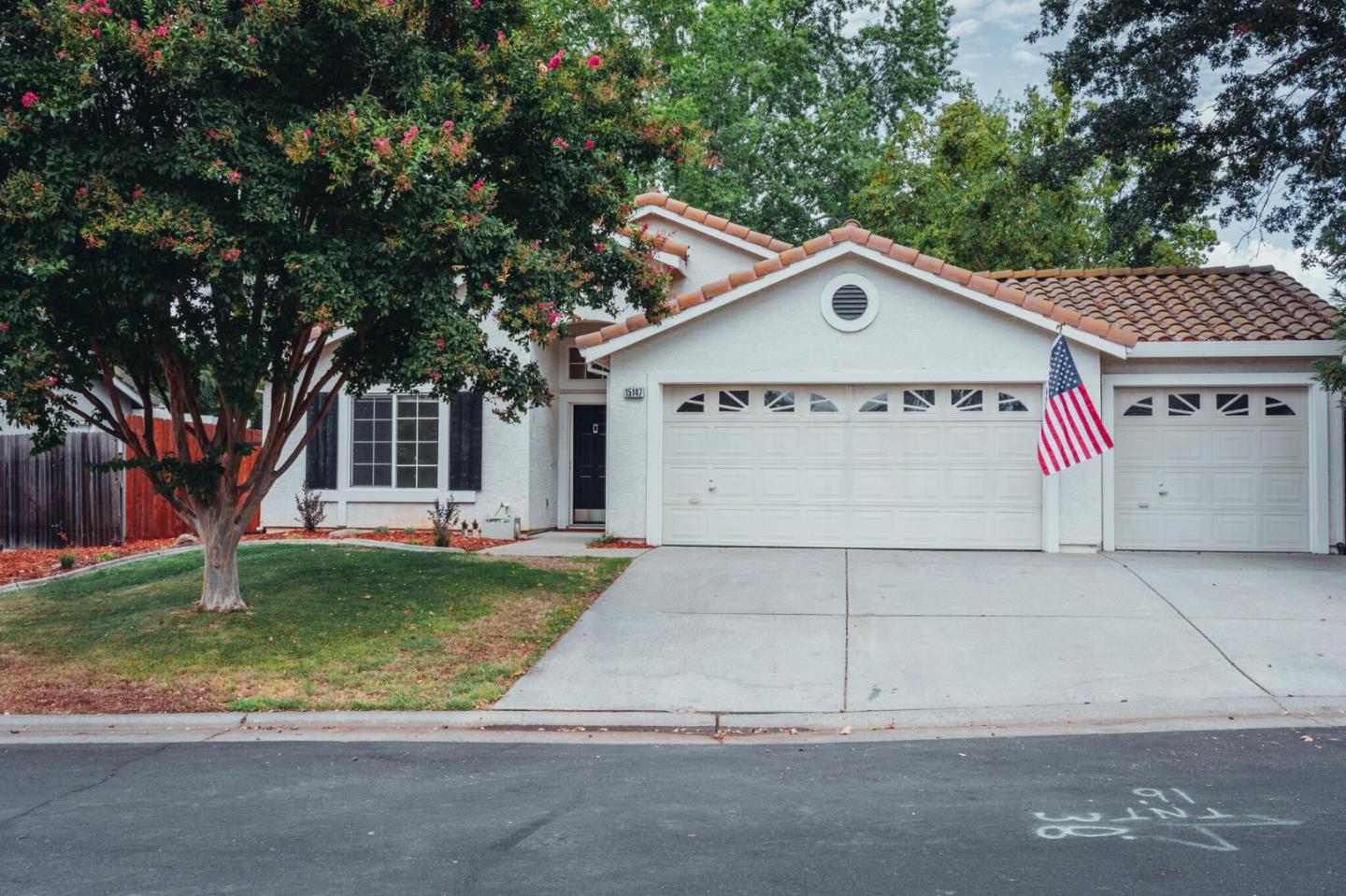 Detail Gallery Image 4 of 52 For 15147 Celebrar St, Sloughhouse,  CA 95683 - 3 Beds | 2 Baths