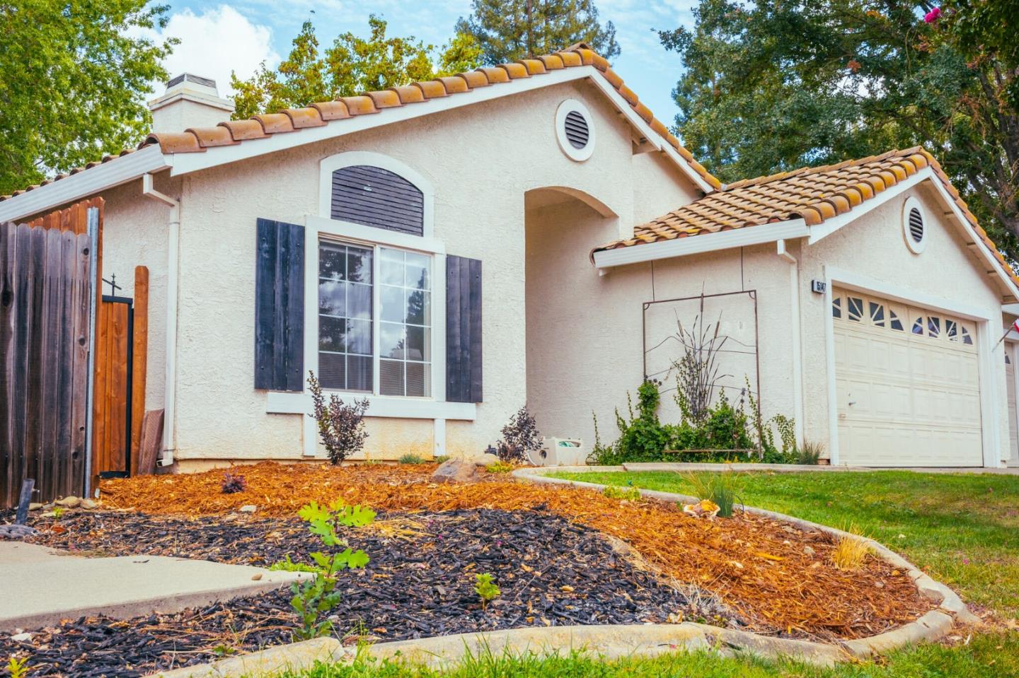 Detail Gallery Image 9 of 52 For 15147 Celebrar St, Sloughhouse,  CA 95683 - 3 Beds | 2 Baths