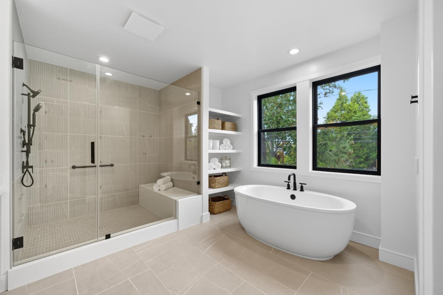 Detail Gallery Image 34 of 52 For 1001 Olive St, Menlo Park,  CA 94025 - 5 Beds | 5/1 Baths