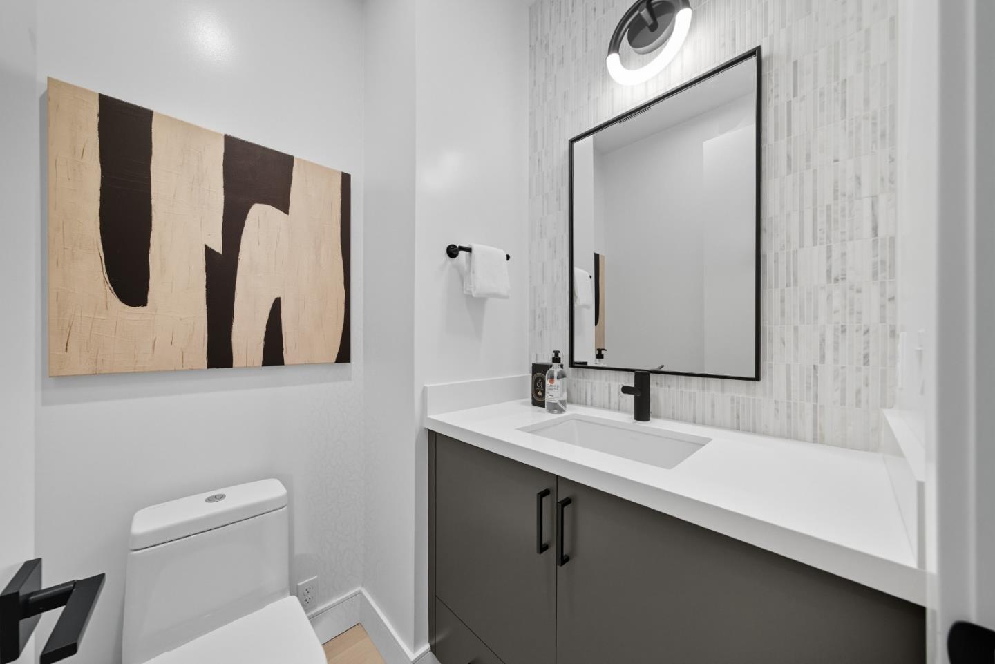 Detail Gallery Image 38 of 52 For 1001 Olive St, Menlo Park,  CA 94025 - 5 Beds | 5/1 Baths