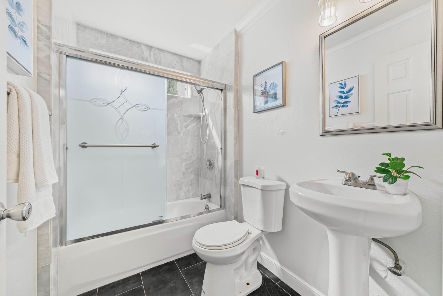 Detail Gallery Image 25 of 46 For 134 Carroll St #201,  Sunnyvale,  CA 94086 - 3 Beds | 2 Baths