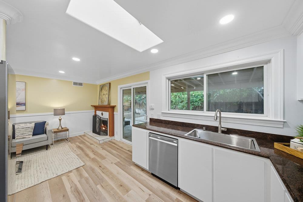 Detail Gallery Image 15 of 38 For 1020 E Mission St, San Jose,  CA 95112 - 4 Beds | 2 Baths