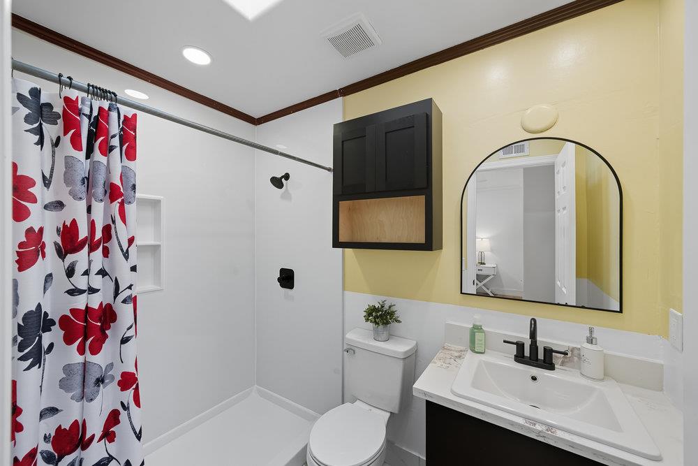 Detail Gallery Image 21 of 38 For 1020 E Mission St, San Jose,  CA 95112 - 4 Beds | 2 Baths