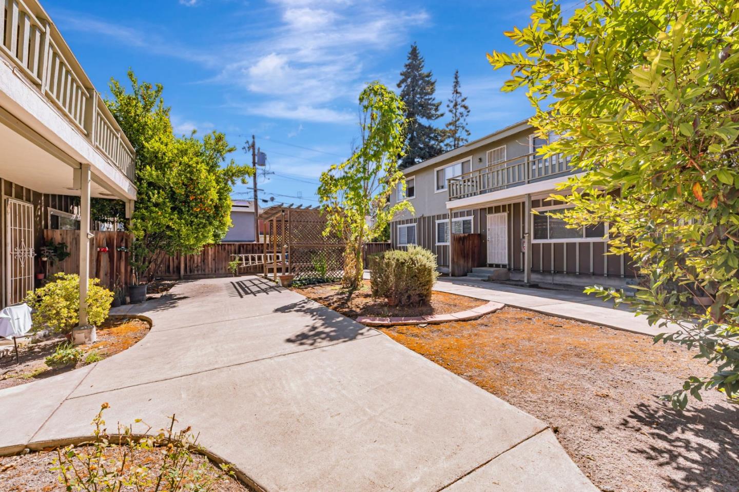 Detail Gallery Image 5 of 19 For 190 Evandale Ave, Mountain View,  CA 94043 - – Beds | – Baths