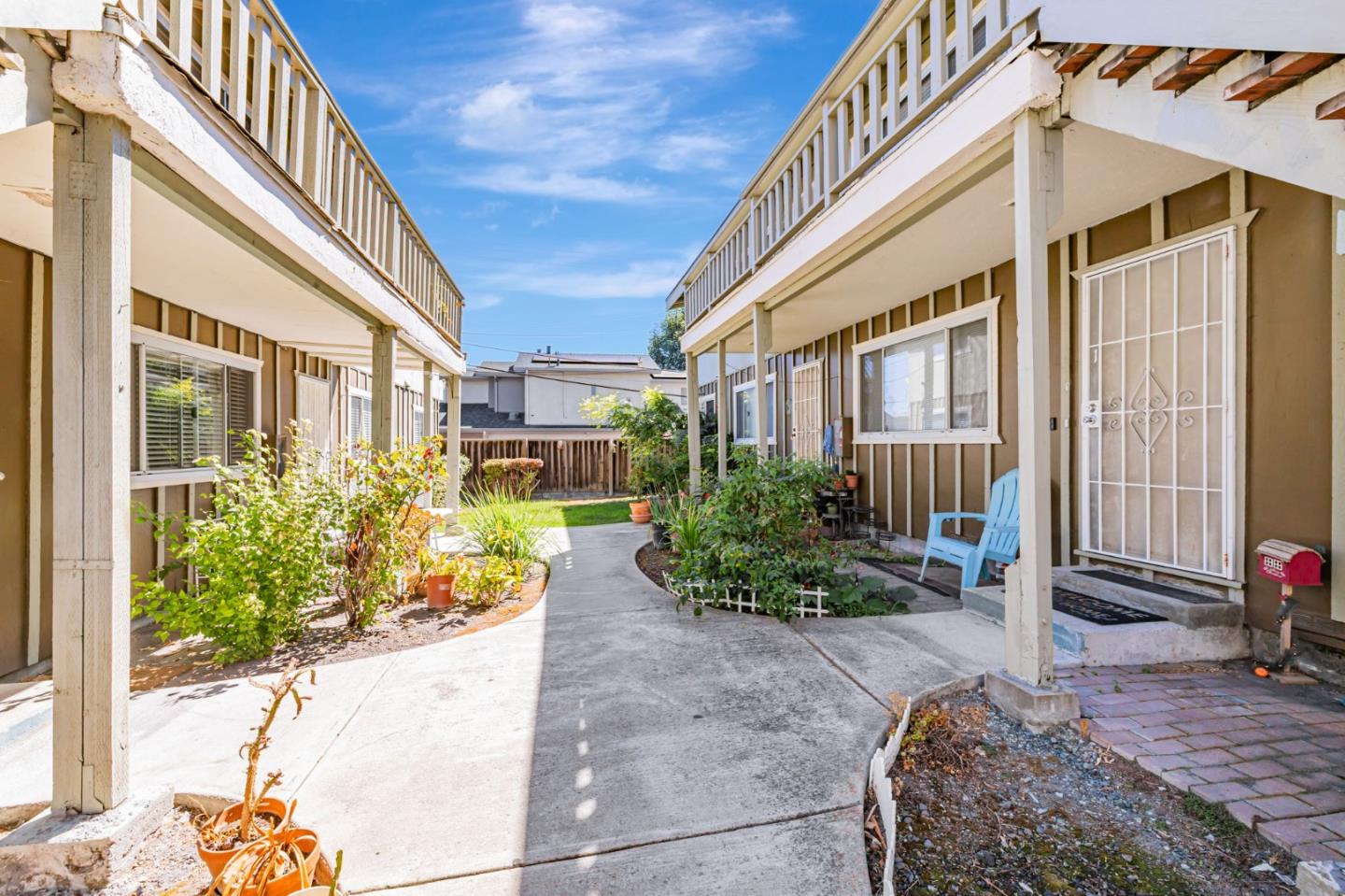 Detail Gallery Image 9 of 19 For 190 Evandale Ave, Mountain View,  CA 94043 - – Beds | – Baths