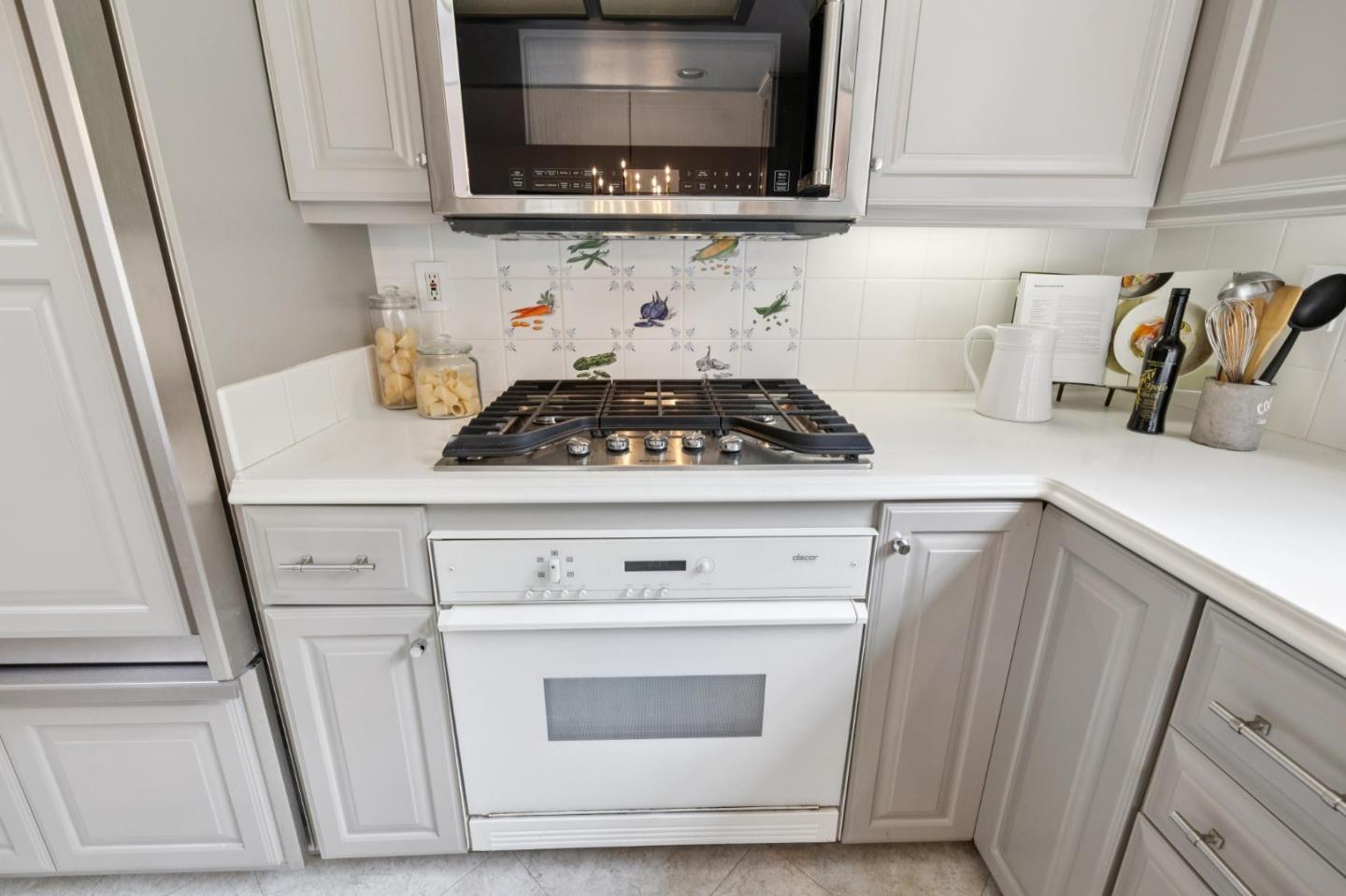 Detail Gallery Image 34 of 119 For 1418 Crestwood Ct, San Mateo,  CA 94403 - 4 Beds | 3 Baths