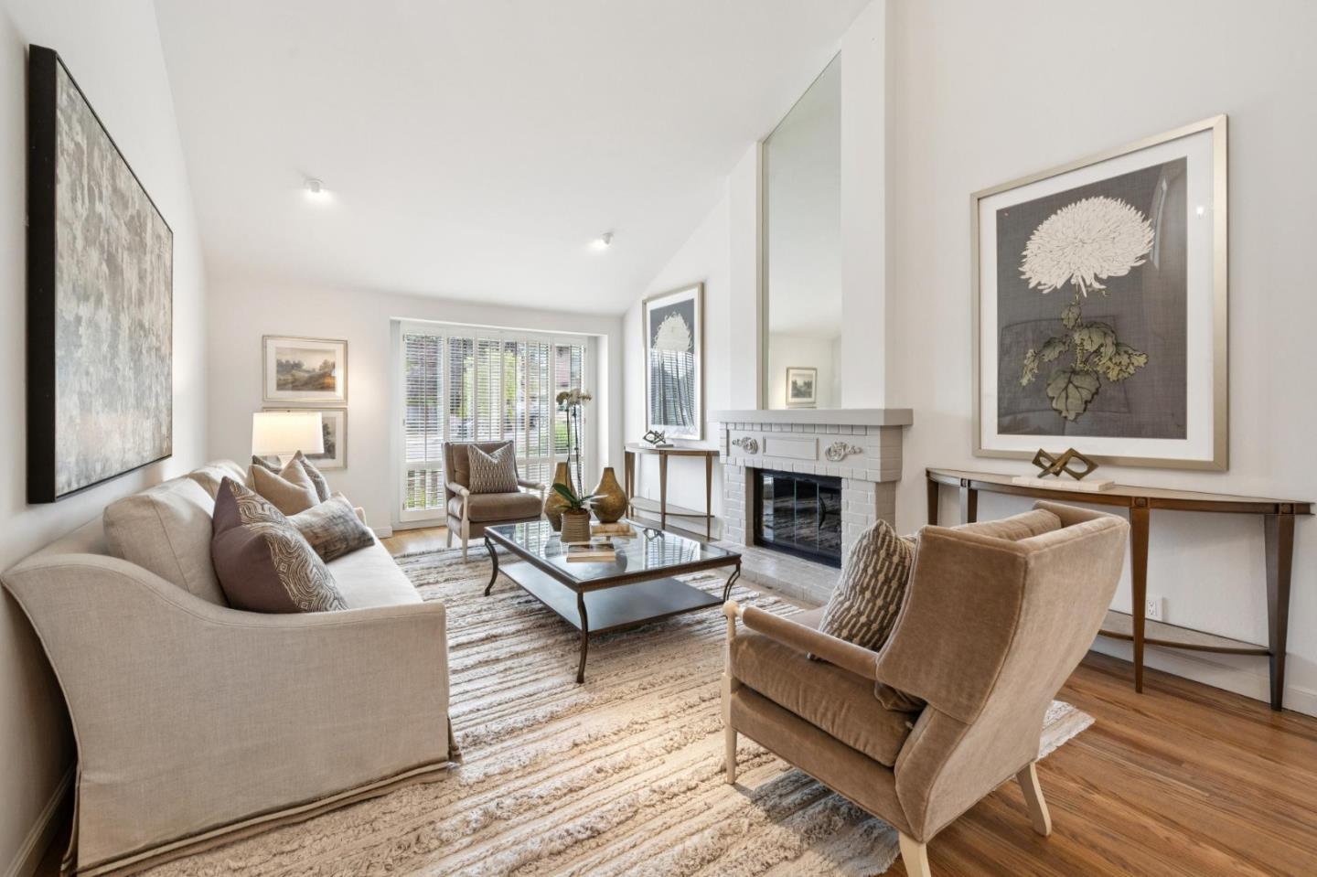 Detail Gallery Image 5 of 119 For 1418 Crestwood Ct, San Mateo,  CA 94403 - 4 Beds | 3 Baths