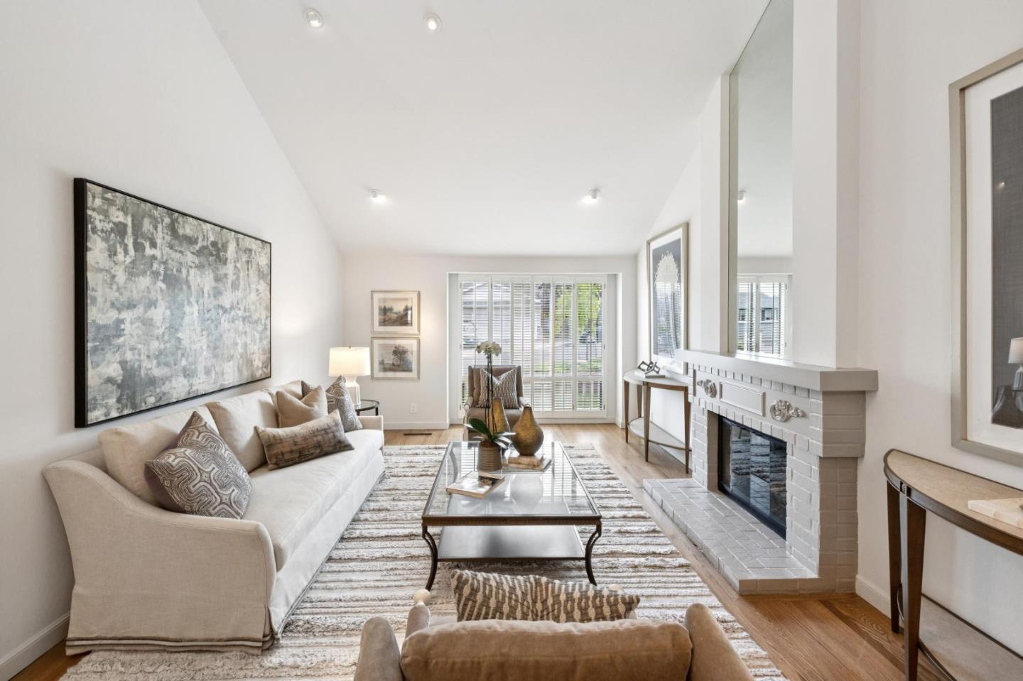 Detail Gallery Image 6 of 119 For 1418 Crestwood Ct, San Mateo,  CA 94403 - 4 Beds | 3 Baths