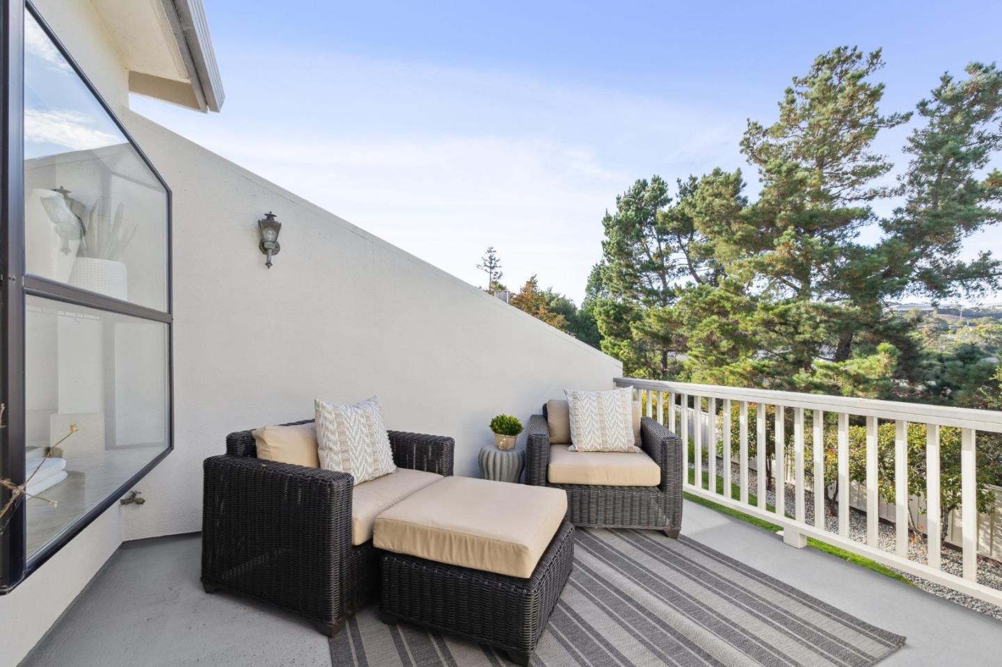 Detail Gallery Image 79 of 119 For 1418 Crestwood Ct, San Mateo,  CA 94403 - 4 Beds | 3 Baths