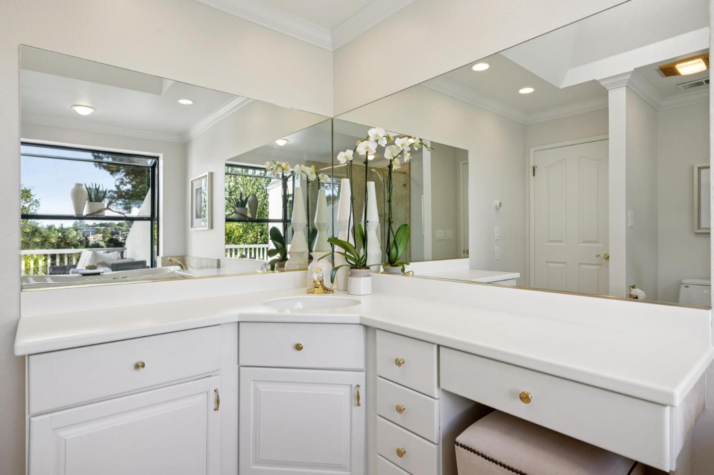 Detail Gallery Image 84 of 119 For 1418 Crestwood Ct, San Mateo,  CA 94403 - 4 Beds | 3 Baths