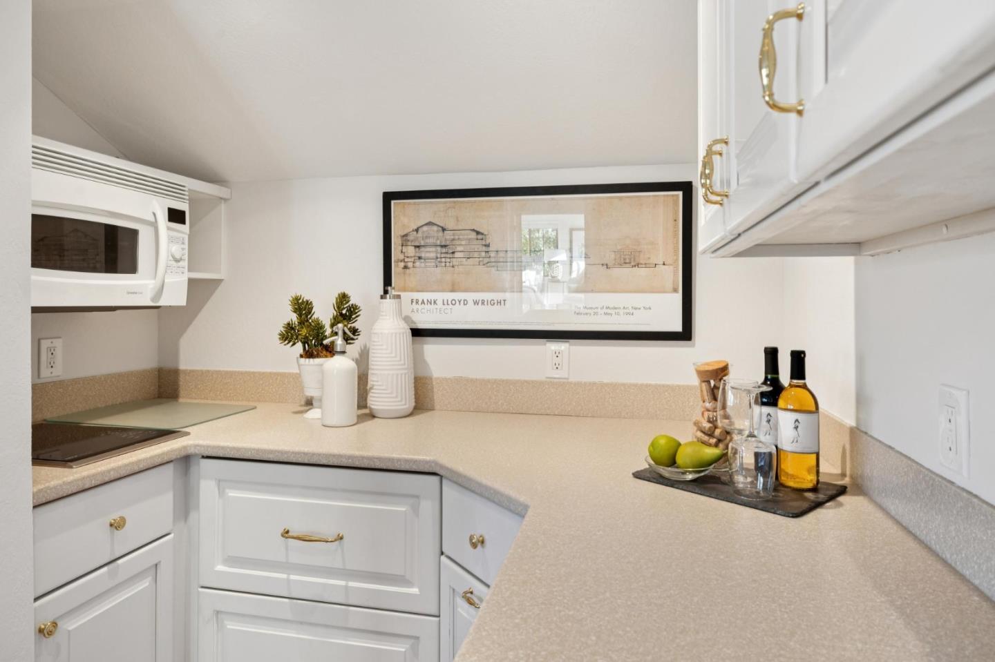 Detail Gallery Image 89 of 119 For 1418 Crestwood Ct, San Mateo,  CA 94403 - 4 Beds | 3 Baths