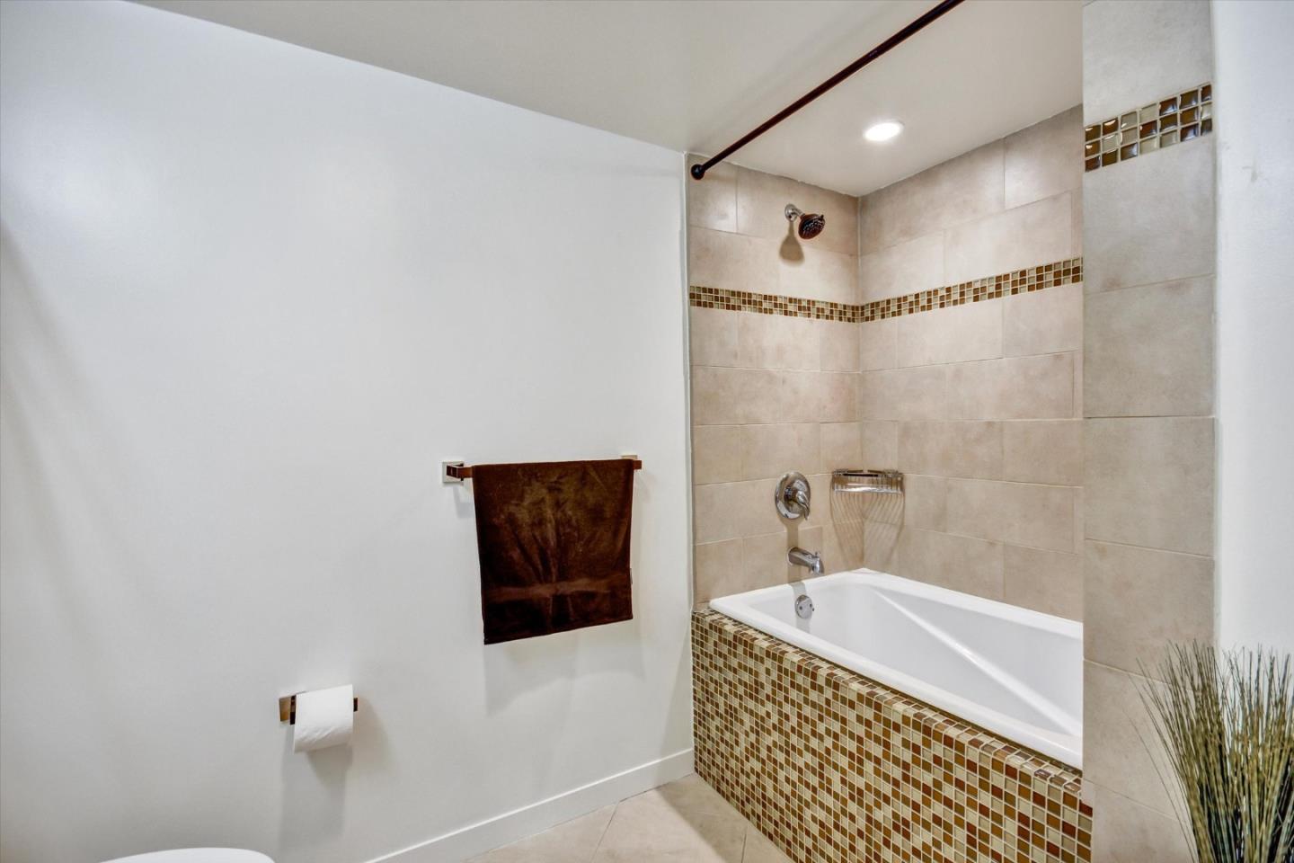 Detail Gallery Image 11 of 46 For 350 N 2nd St #342,  San Jose,  CA 95112 - 2 Beds | 2 Baths