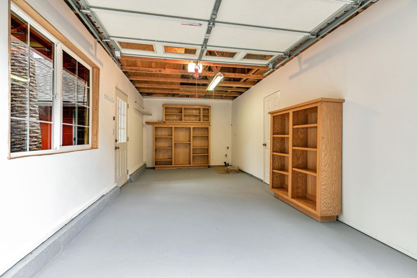 Detail Gallery Image 28 of 37 For 1037 Windermere Ave, Menlo Park,  CA 94025 - 2 Beds | 2 Baths