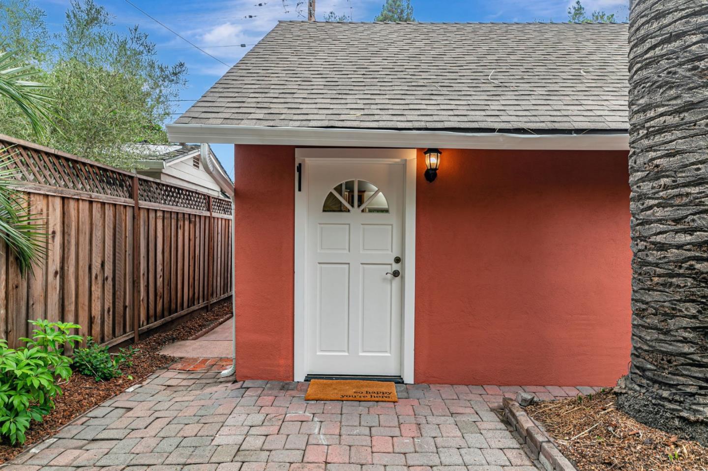 Detail Gallery Image 5 of 37 For 1037 Windermere Ave, Menlo Park,  CA 94025 - 2 Beds | 2 Baths